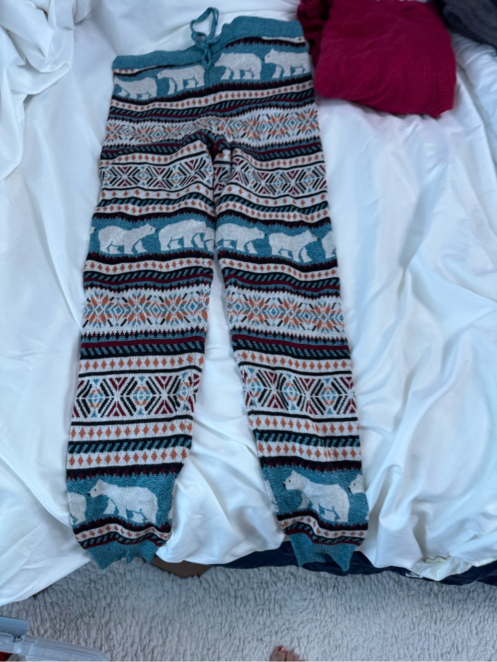 American Eagle Outfitters Teal and Cream Knit Joggers with Pattern